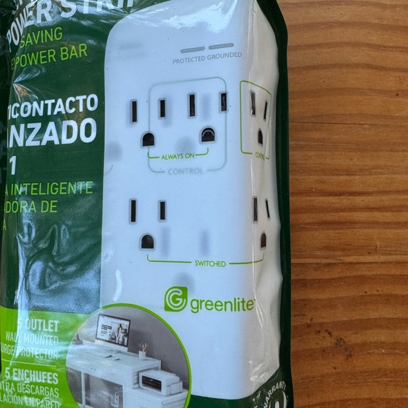 Greenlite Advanced Power Strip - Picture 4 of 5